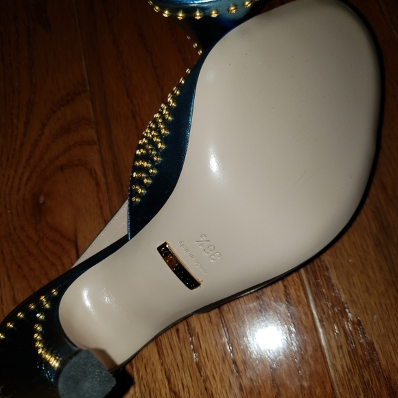 Gucci Exaggerated Point Rhinestone Mules - Picture 14 of 16